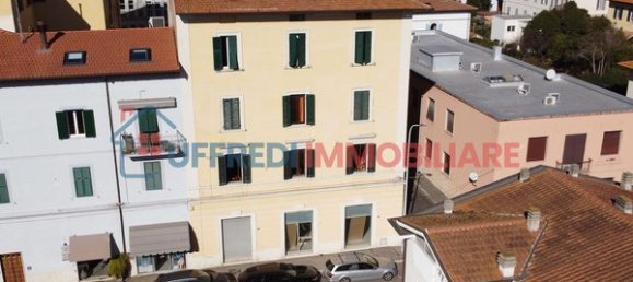 Квартира с 3 комнатами в Гроссето, Италия № 213816 48