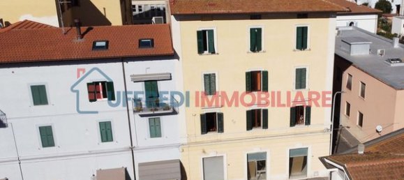 Квартира с 3 комнатами в Гроссето, Италия № 213816 44