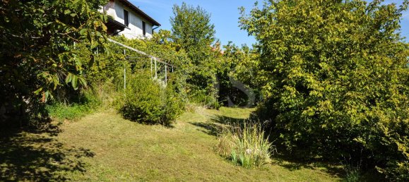 4 bedrooms House in Vigolo, Italy No. 380814 16