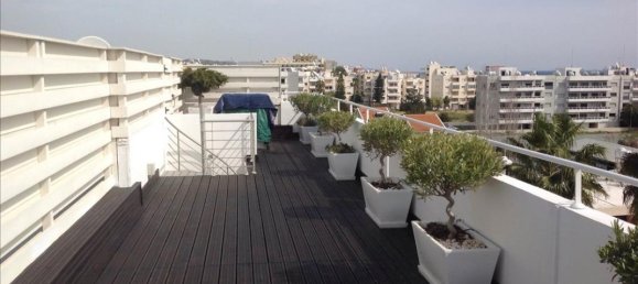 5 bedrooms Apartment in Limassol, Cyprus No. 12539 3