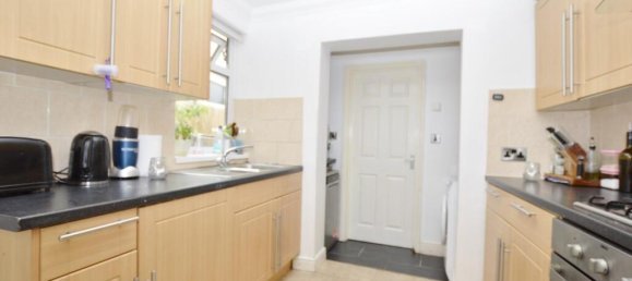 3 bedrooms House in London, United Kingdom No. 12456 6