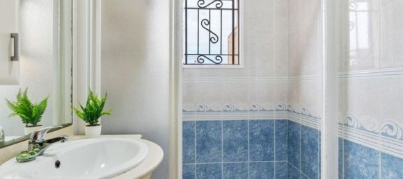 3 bedrooms Townhouse in Alicante, Spain No. 190525 16