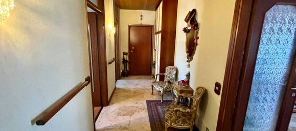 3غرفة شقة في Cinisello Balsamo, Italy رقم 287565 9