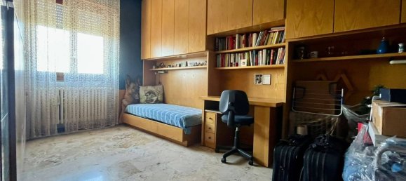 3غرفة شقة في Cinisello Balsamo, Italy رقم 287565 24