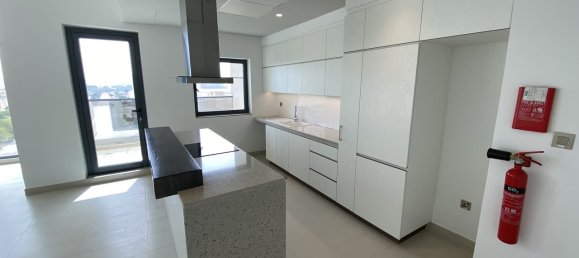 2 bedrooms Apartment in Motor City, UAE No. 120796 5