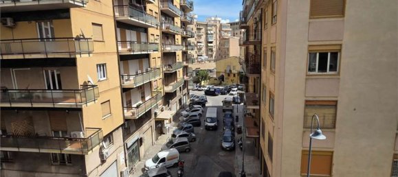 3 bedrooms Apartment in Palermo, Italy No. 370890 10