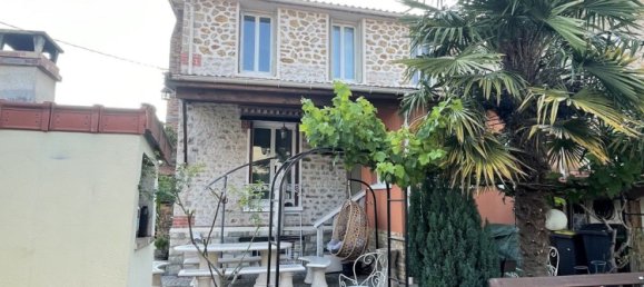 3 bedrooms House in Villeneuve-le-Roi, France No. 292640 3