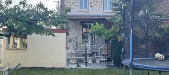 3 bedrooms House in Villeneuve-le-Roi, France No. 292640 2