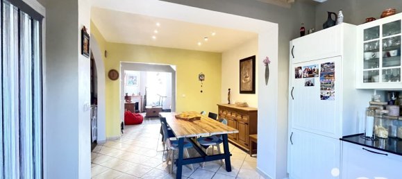 3 bedrooms House in Villeneuve-le-Roi, France No. 292640 9