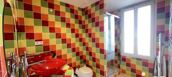 3 bedrooms House in Villeneuve-le-Roi, France No. 292640 19