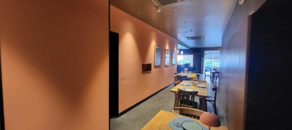 1 room Commercial property in Lisbon, Portugal No. 12987 12