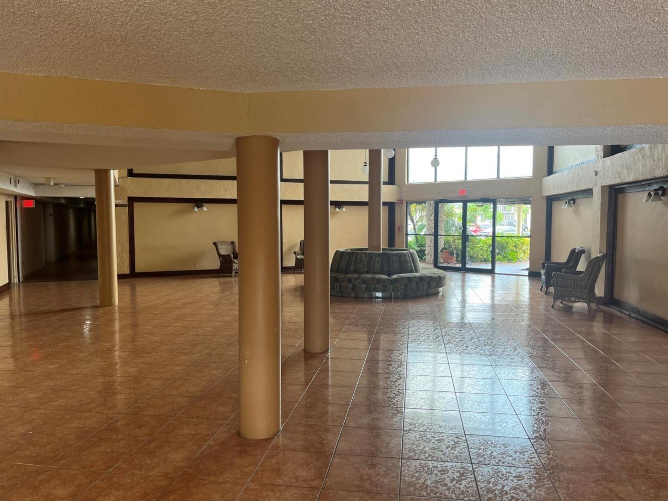 2 chambres propriété commerciale à vendre à Miami, Miami-Dade, Florida, USA № 613910