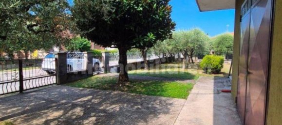 5 bedrooms Villa in Vo', Italy No. 301067 16