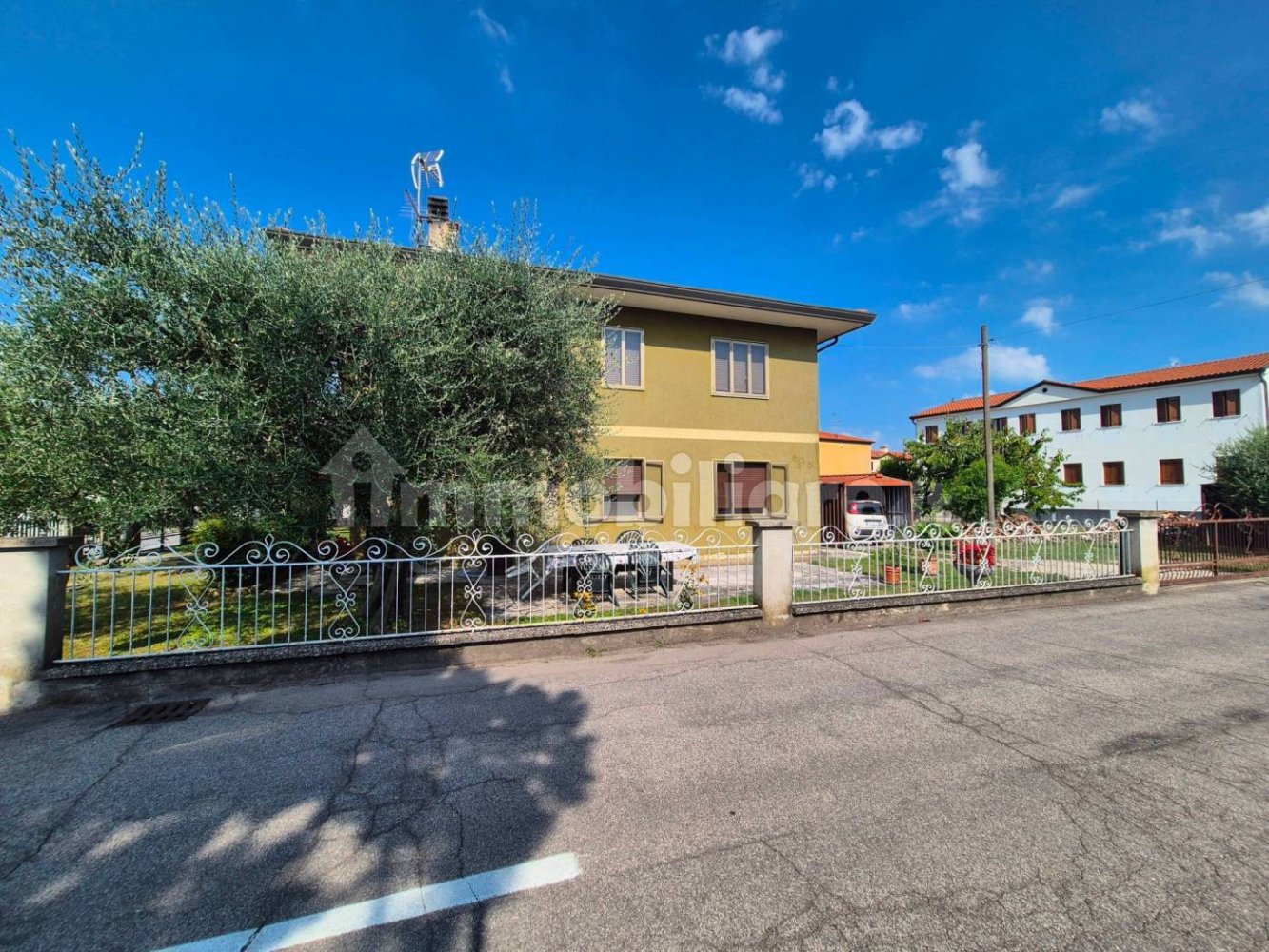 5 bedrooms Villa in Vo', Italy No. 301067