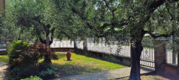 5 bedrooms Villa in Vo', Italy No. 301067 36