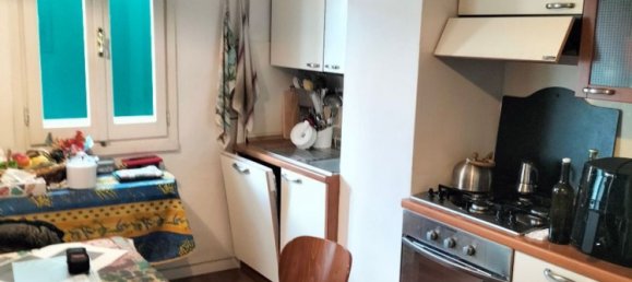 3 bedrooms Apartment in Florence, Italy No. 374799 9