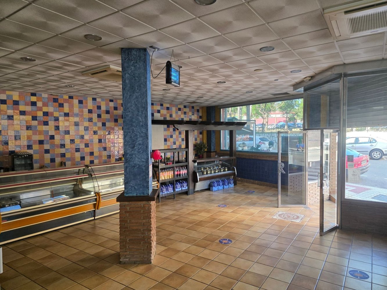 Propriété commerciale à Velez-Malaga, Spain 280m² No. 148955