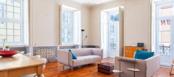 3 bedrooms Apartment in Lisbon, Portugal No. 110376 2