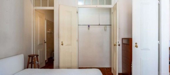 3 bedrooms Apartment in Lisbon, Portugal No. 110376 16