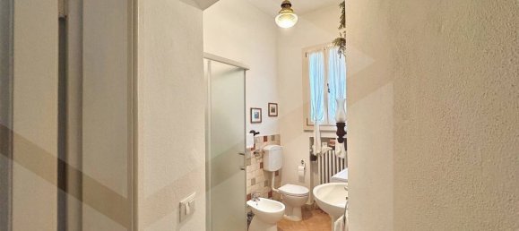 2 bedrooms Apartment in Bologna, Italy No. 34437 11