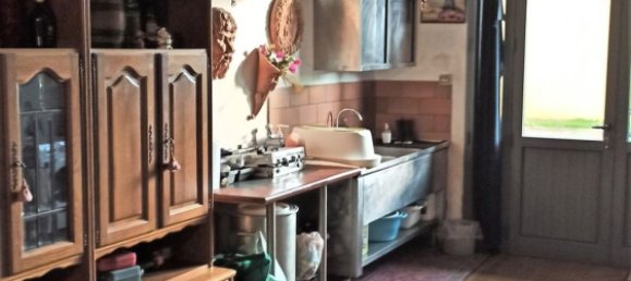 18-Zimmer Villa in Prato, Italy, Nr. 88660 18