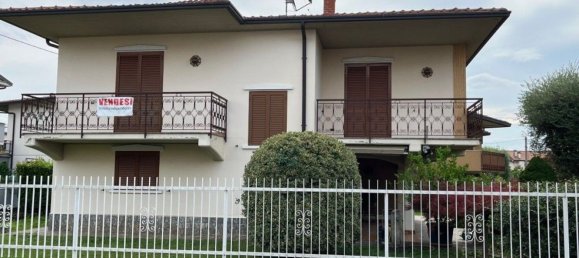 Villa de 3 dormitorios en Bonate Sopra, Italy No. 338625 2