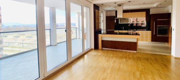 Apartamento de 3 habitaciónes en Favoriten, Austria No. 155423 3