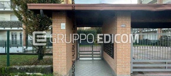 3 rooms Apartment in Cardano al Campo, Italy No. 3218 18