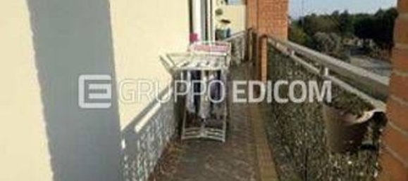 3 rooms Apartment in Cardano al Campo, Italy No. 3218 16