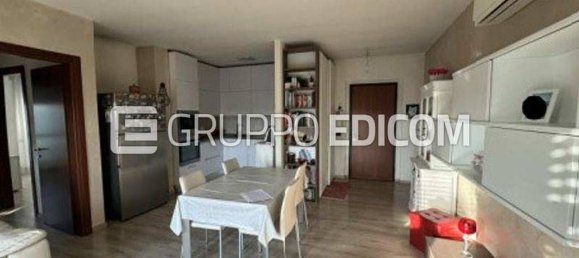 3 rooms Apartment in Cardano al Campo, Italy No. 3218 4