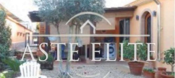 Вилла с 7 комнатами в Ардеа, Италия № 271653 2