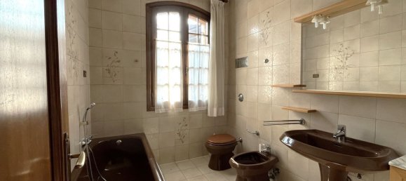 14 bedrooms House in Arcade, Italy No. 322859 11