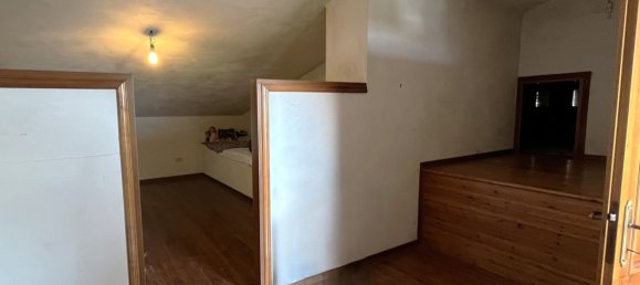 14 bedrooms House in Arcade, Italy No. 322859 13