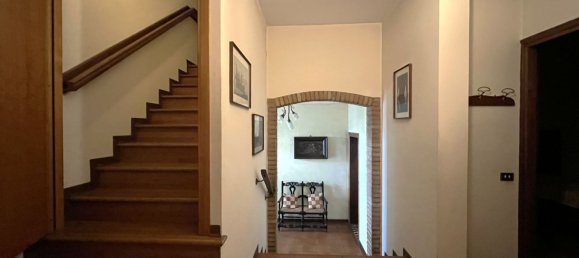 14 bedrooms House in Arcade, Italy No. 322859 12