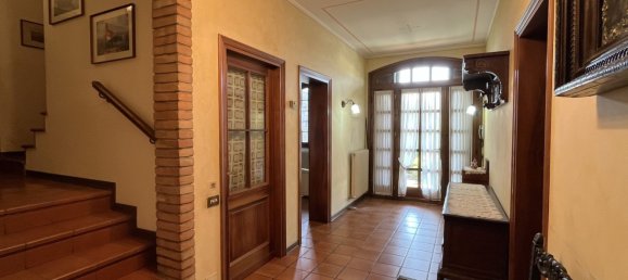 14 bedrooms House in Arcade, Italy No. 322859 6