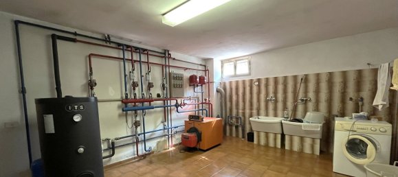 14 bedrooms House in Arcade, Italy No. 322859 17