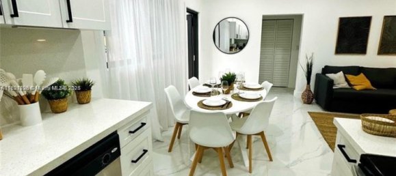 3 غرف نوم فيلا في Miami, USA رقم 614766 25
