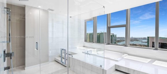 5 bedrooms Commercial property for sale in Miami, Miami-Dade, Florida, USA № 614675 16