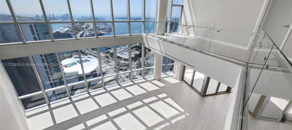 5 bedrooms Commercial property for sale in Miami, Miami-Dade, Florida, USA № 614675 13