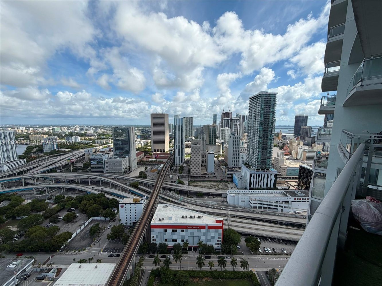2 dormitorios propiedad comercial en alquiler en Miami, Miami-Dade, Florida, USA № 615221