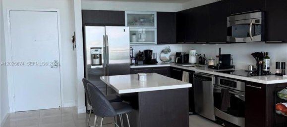 2 dormitorios propiedad comercial en alquiler en Miami, Miami-Dade, Florida, USA № 615221 14