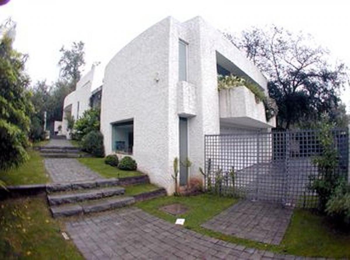 4 bedrooms House in Santiago, Chile No. 2321