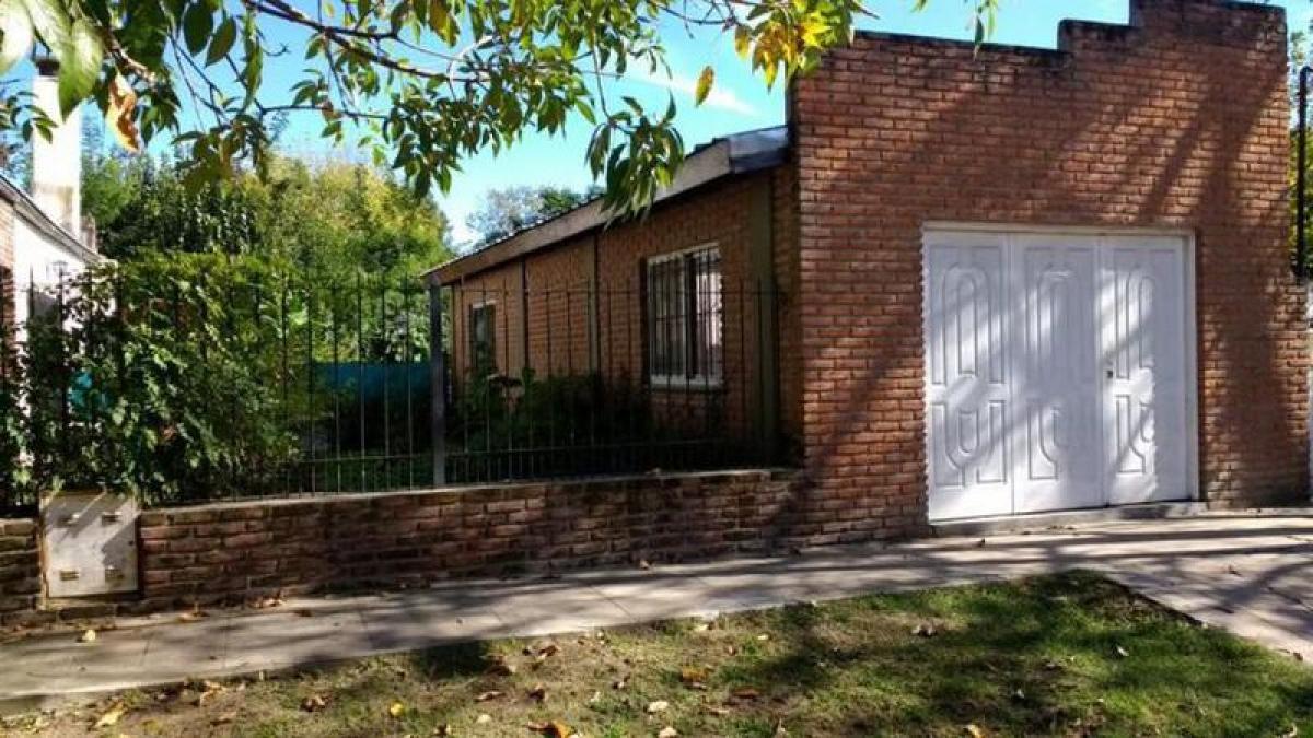 3 bedrooms House in Escobar, Argentina No. 15032