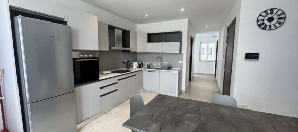 2 chambres Penthouse à Zebbug, Malta No. 8171 2