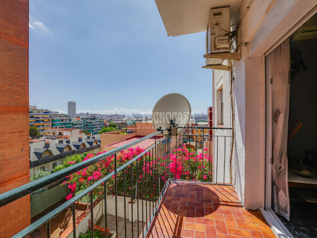 3-salle Appartement à Santa Coloma de Gramenet, Spain No. 268727