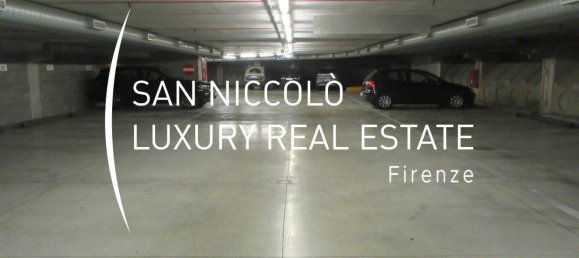 9m² Garage in Florence, Italy No. 206251 4