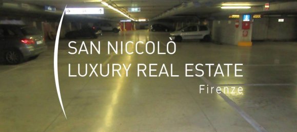9m² Garage in Florence, Italy No. 206251 3