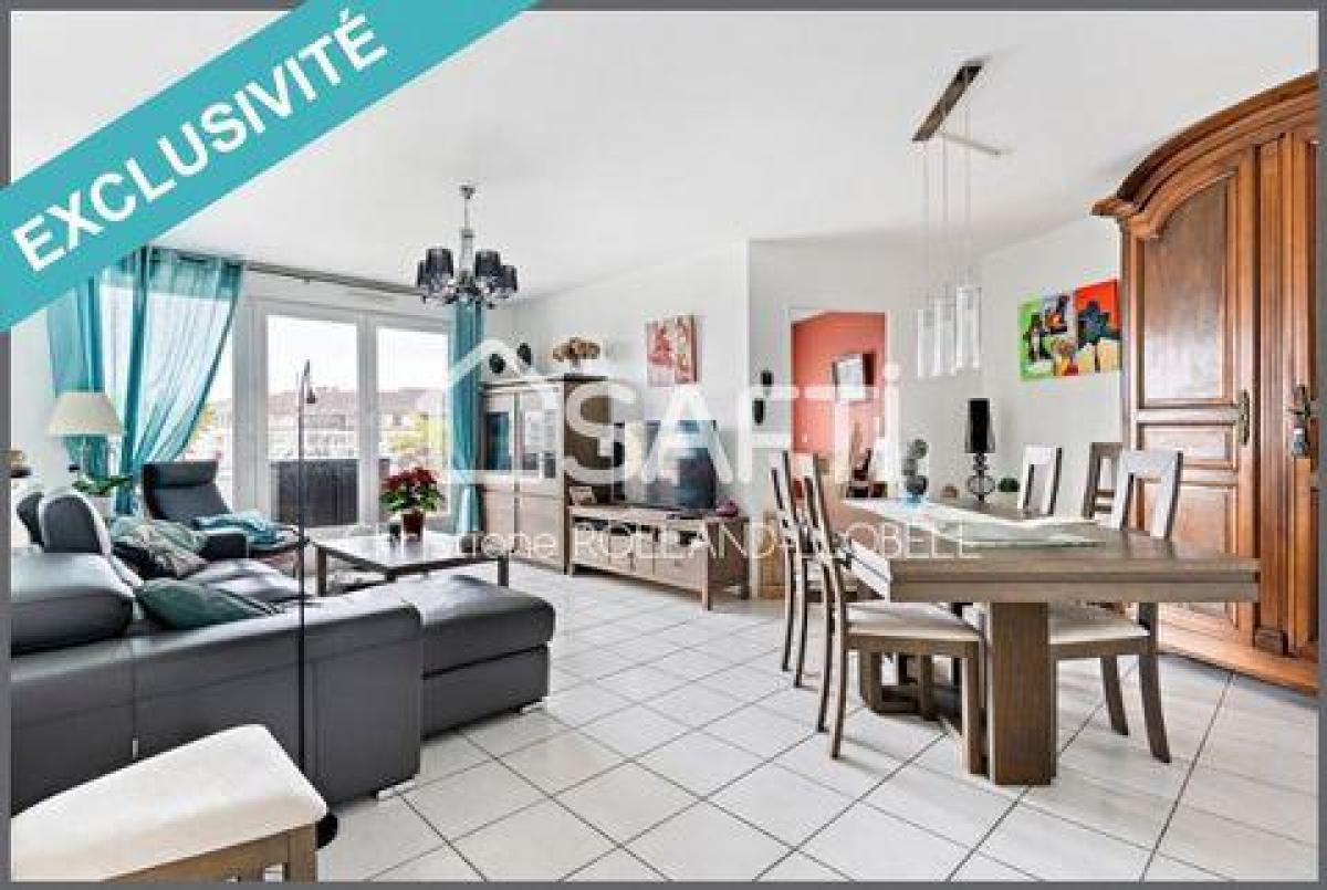 3 bedrooms Apartment in Bordeaux, France No. 6141