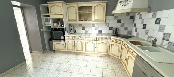 Casa de 3 dormitorios en Vienne, France No. 310727 5