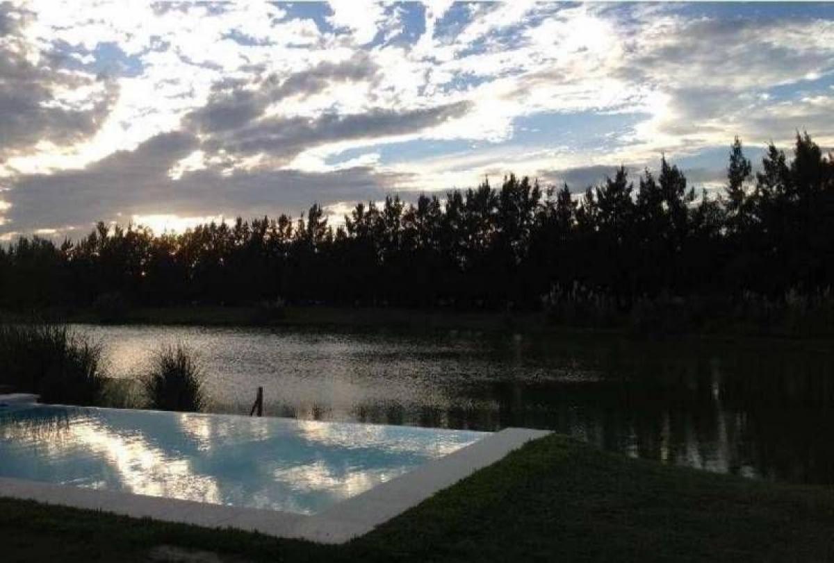 3 Schlafzimmer Haus in Tigre, Argentina, Nr. 88383